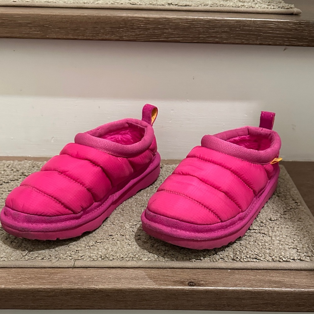 UGG Kids Fuchsia Slip-On Slippers